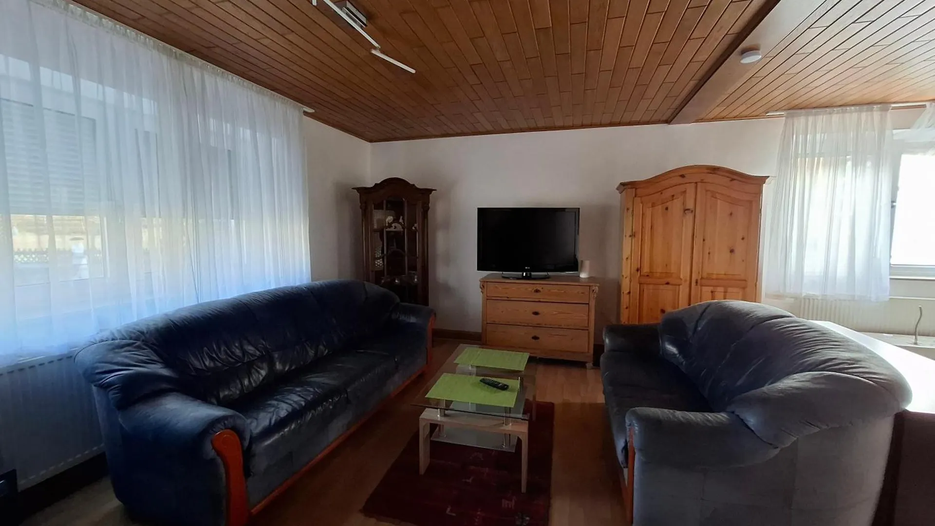 Haus - 4 Zimmer - 2 Bad - 1Kueche, Bis 8 Personen Нойбург-ан-дер-Донау