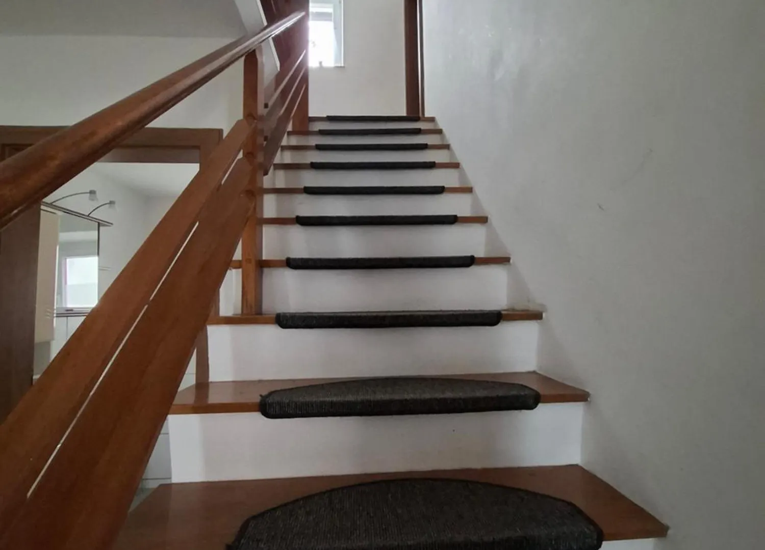 Haus - 4 Zimmer - 2 Bad - 1Kueche, Bis 8 Personen Нойбург-ан-дер-Донау Апартаменты